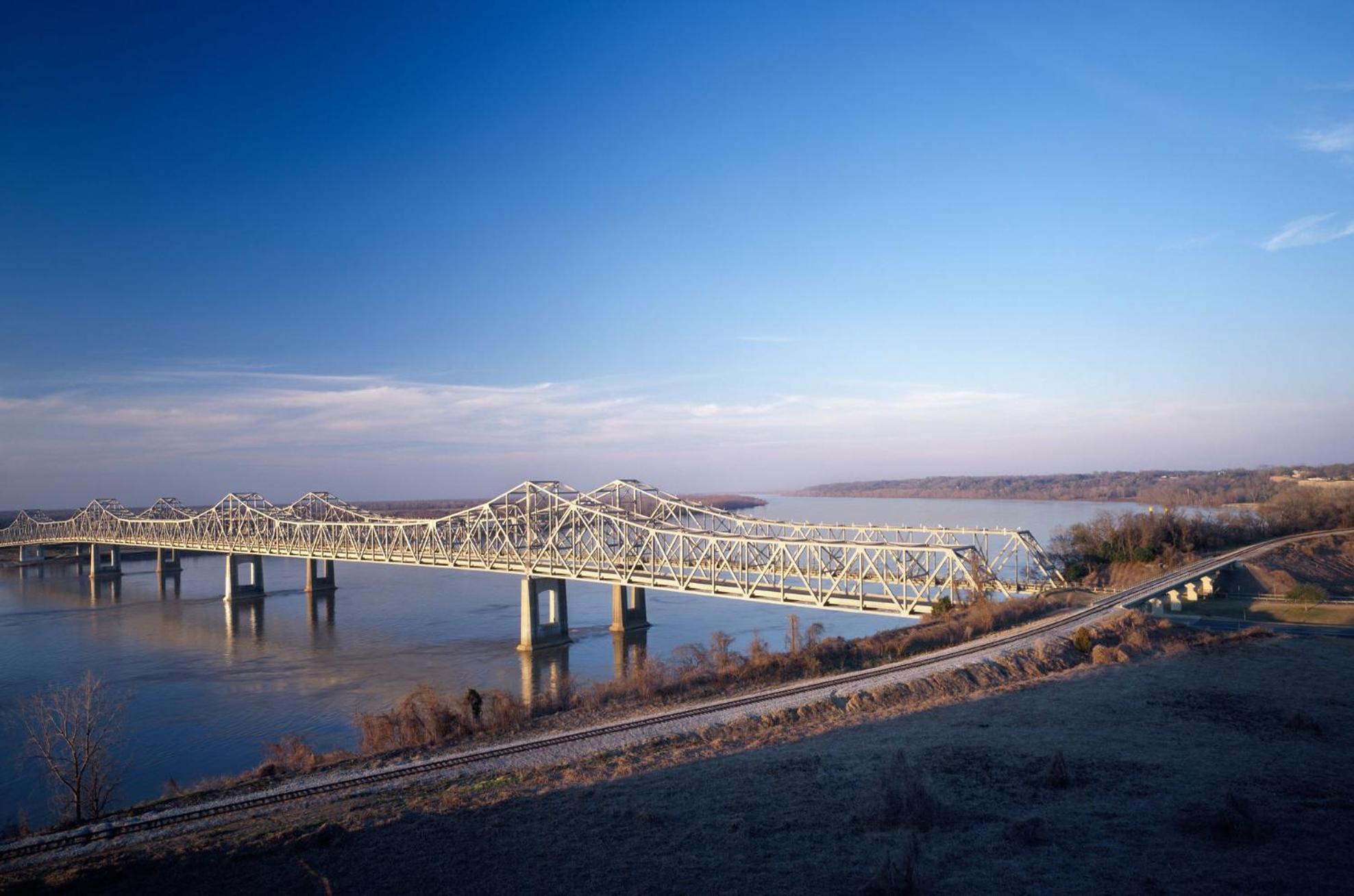 The Bridges Hotel Natchez Eksteriør billede